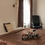 Butterfly Danube Bed and Breakfast 4*