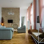 Butterfly Danube 4* Βουδαπέστη