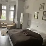 Bed and Breakfast Butterfly Danube 4*