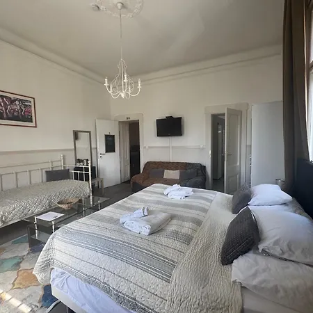 Butterfly Danube Bed & Breakfast