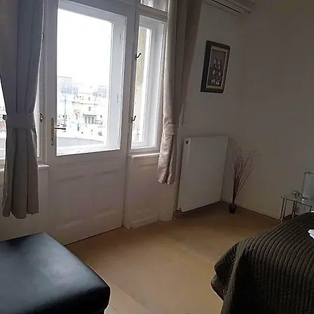 Butterfly Danube Bed & Breakfast Budapest