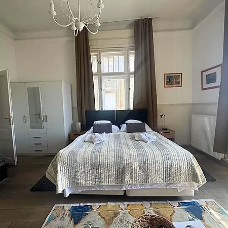 Butterfly Danube Bed & Breakfast Budapest