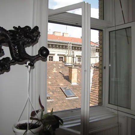 לינה וארוחת בוקר Butterfly Danube