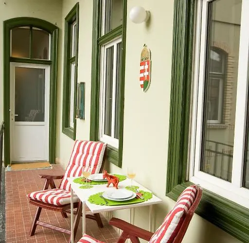 多瑙河蝴蝶之家住宿加早餐旅馆