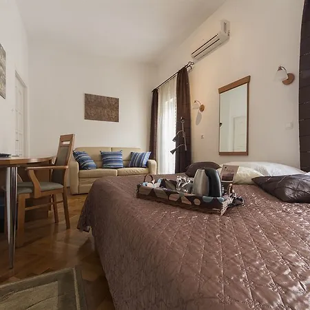 Butterfly Danube Bed & Breakfast