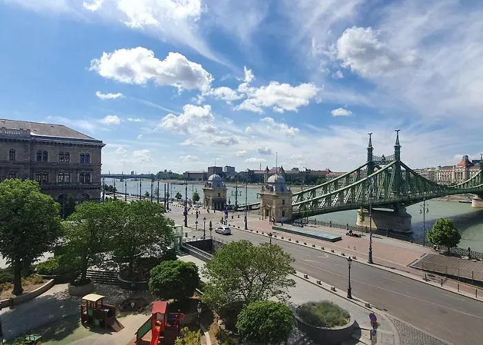 Panzió Butterfly Danube Budapest
